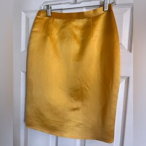 Carolina Herrera Yellow Gold Satin Pencil Skirt - size 8